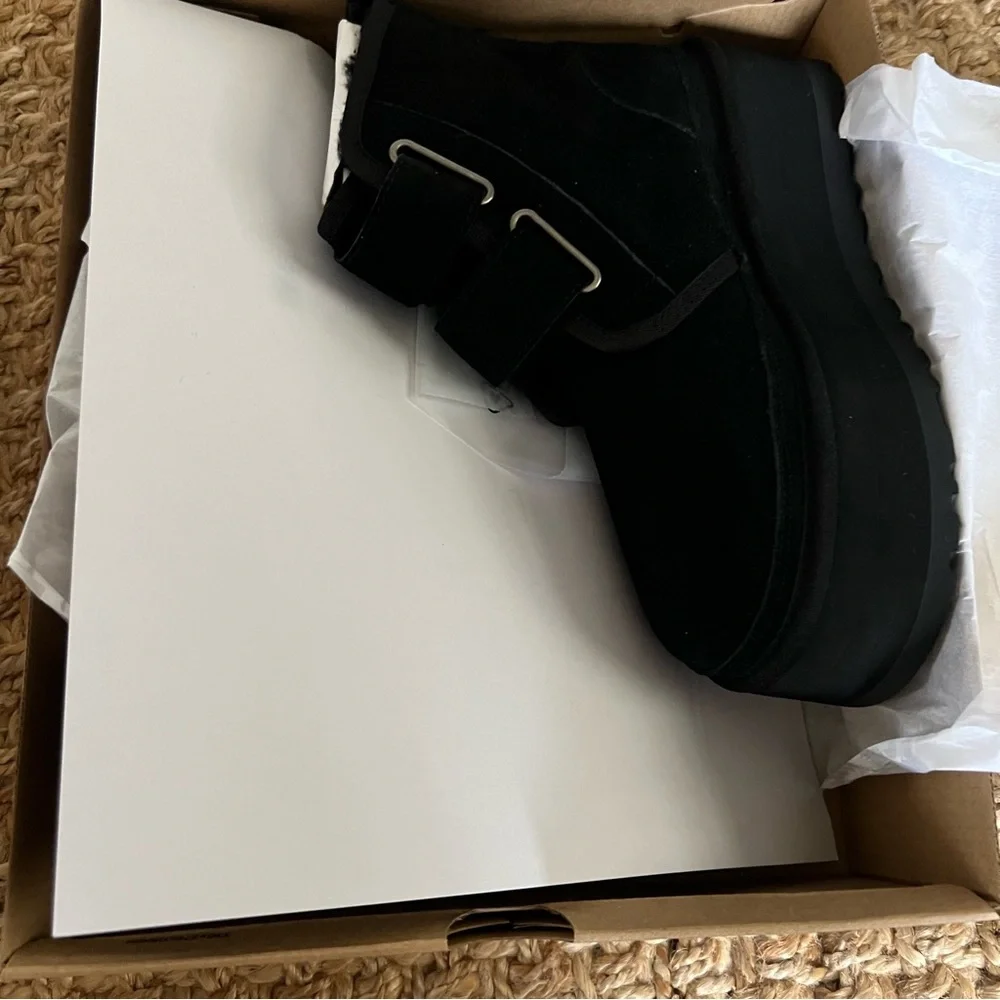 NWT UGG Neumel Platform Strap Chukka Boot Black Various Sizes - Picture 7 of 16